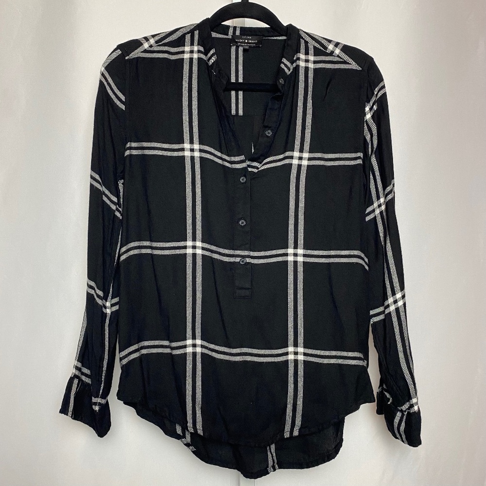 Lucky Brand Womenʻs Black and White Plaid Henley Long Sleeve Top XS